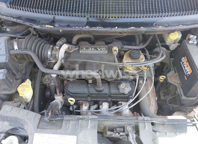 Photo 10 of 2005 Chrysler Town & COUNTRY (VIN 1C4GP45R15B102279)