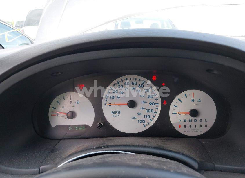 Photo 7 of 2005 Chrysler Town & COUNTRY (VIN 1C4GP45R15B102279)