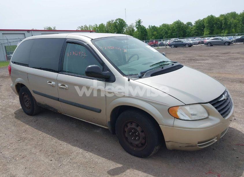 2005 Chrysler Town & COUNTRY (VIN 1C4GP45R15B114500) main photo