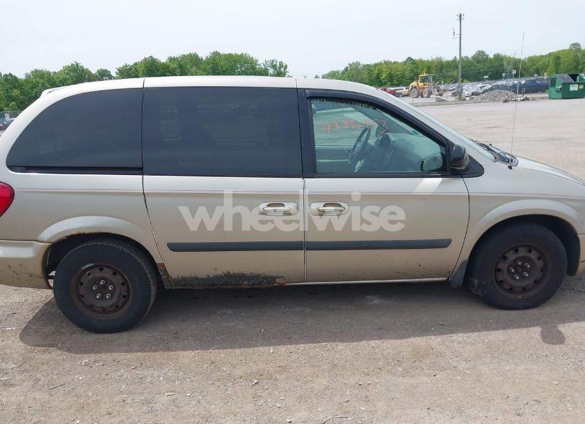 Photo 13 of 2005 Chrysler Town & COUNTRY (VIN 1C4GP45R15B114500)