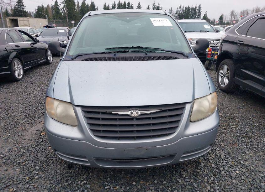 Photo 12 of 2005 Chrysler Town & COUNTRY (VIN 1C4GP45R15B235091)