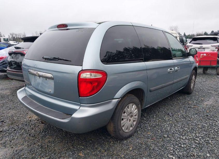 Photo 4 of 2005 Chrysler Town & COUNTRY (VIN 1C4GP45R15B235091)