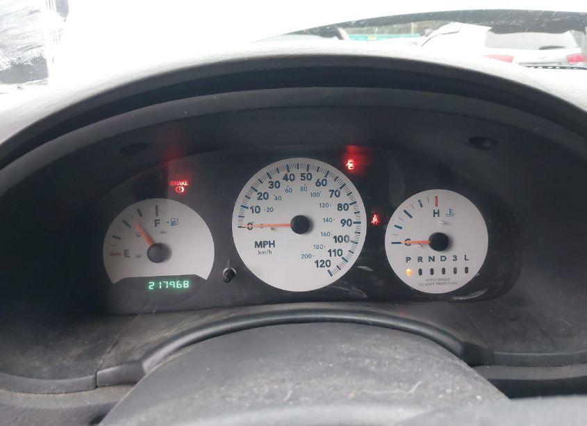 Photo 7 of 2005 Chrysler Town & COUNTRY (VIN 1C4GP45R15B235091)