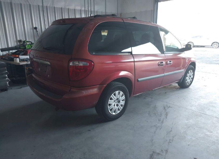 Photo 4 of 2005 Chrysler Town & COUNTRY (VIN 1C4GP45R15B245300)