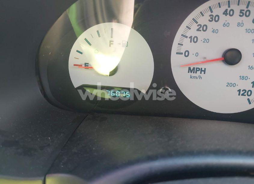 Photo 7 of 2005 Chrysler Town & COUNTRY (VIN 1C4GP45R15B361127)