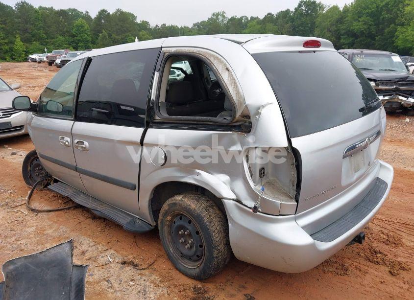 Photo 3 of 2005 Chrysler Town & COUNTRY (VIN 1C4GP45R25B282534)