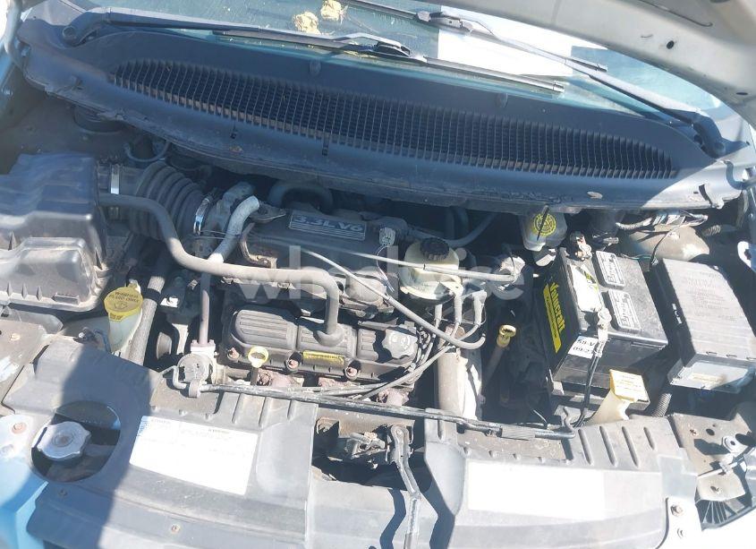 Photo 10 of 2005 Chrysler Town & COUNTRY (VIN 1C4GP45R25B288222)