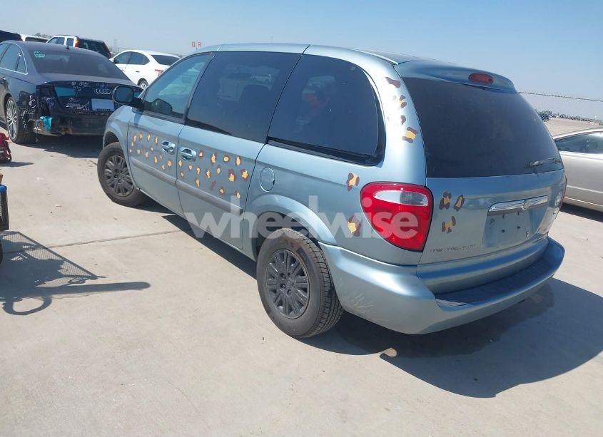 Photo 3 of 2005 Chrysler Town & COUNTRY (VIN 1C4GP45R25B288222)