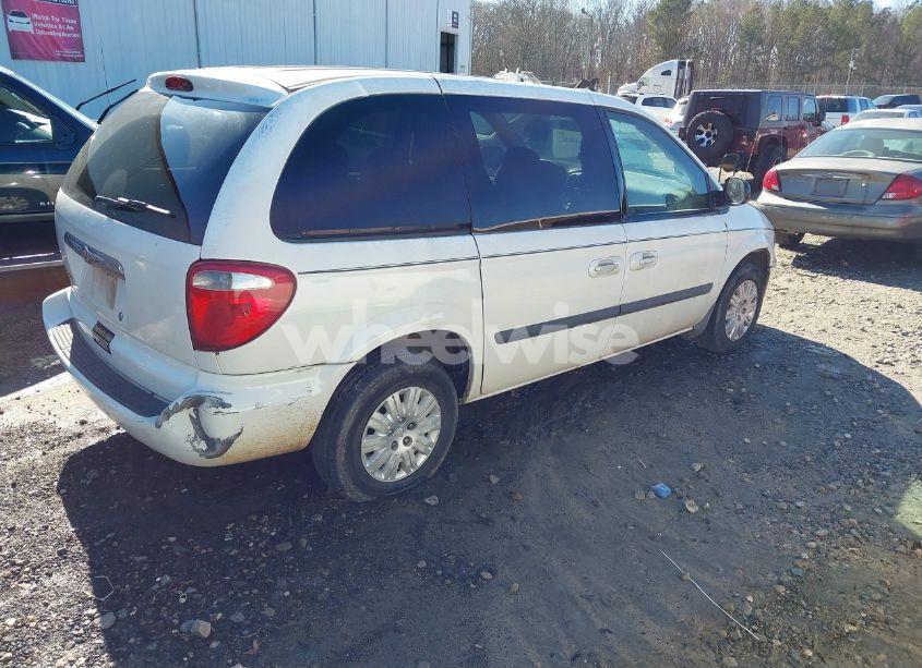 Photo 4 of 2005 Chrysler Town & COUNTRY (VIN 1C4GP45R25B438748)