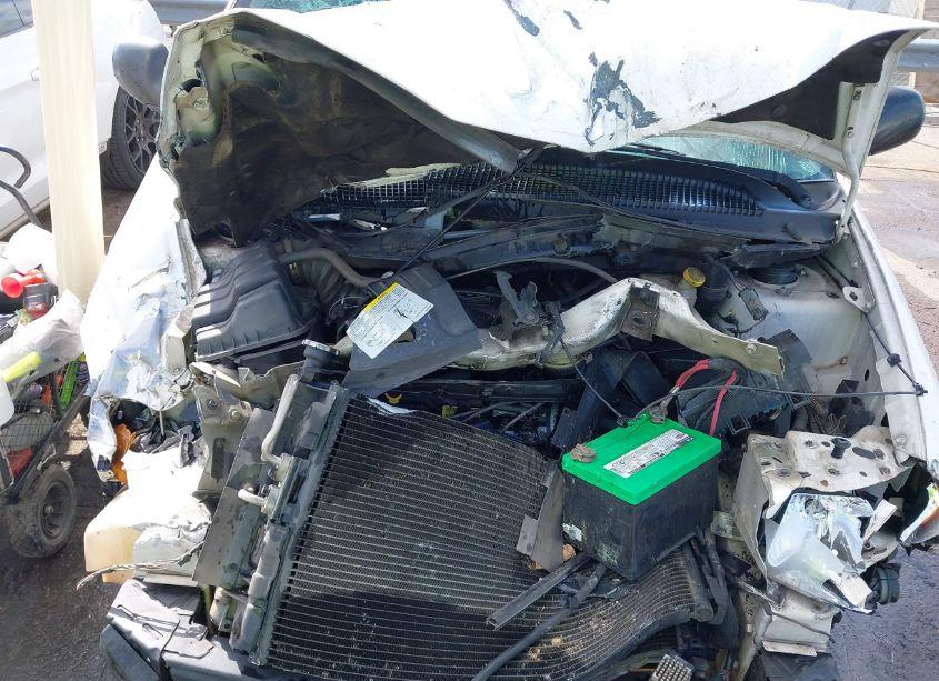 Photo 10 of 2004 Chrysler Town & COUNTRY (VIN 1C4GP45R34B539571)