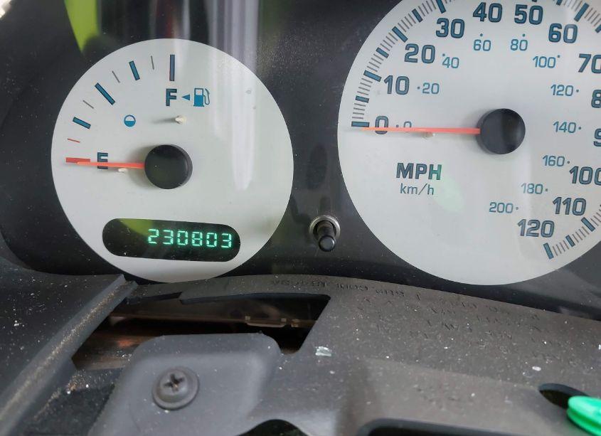 Photo 16 of 2004 Chrysler Town & COUNTRY (VIN 1C4GP45R34B539571)