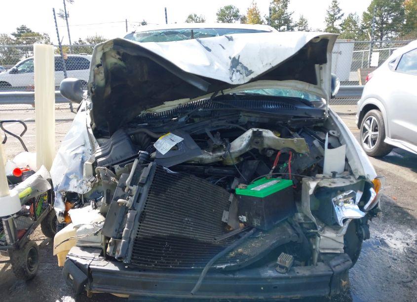 Photo 6 of 2004 Chrysler Town & COUNTRY (VIN 1C4GP45R34B539571)