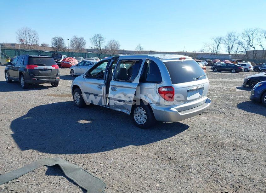 Photo 3 of 2005 Chrysler Town & COUNTRY (VIN 1C4GP45R35B253320)