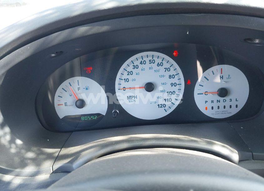 Photo 7 of 2005 Chrysler Town & COUNTRY (VIN 1C4GP45R35B253320)