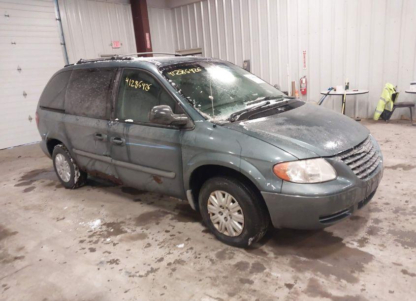 2005 Chrysler Town & COUNTRY (VIN 1C4GP45R35B313449) main photo