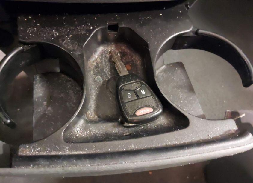 Photo 11 of 2005 Chrysler Town & COUNTRY (VIN 1C4GP45R35B313449)