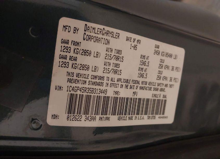 Photo 9 of 2005 Chrysler Town & COUNTRY (VIN 1C4GP45R35B313449)