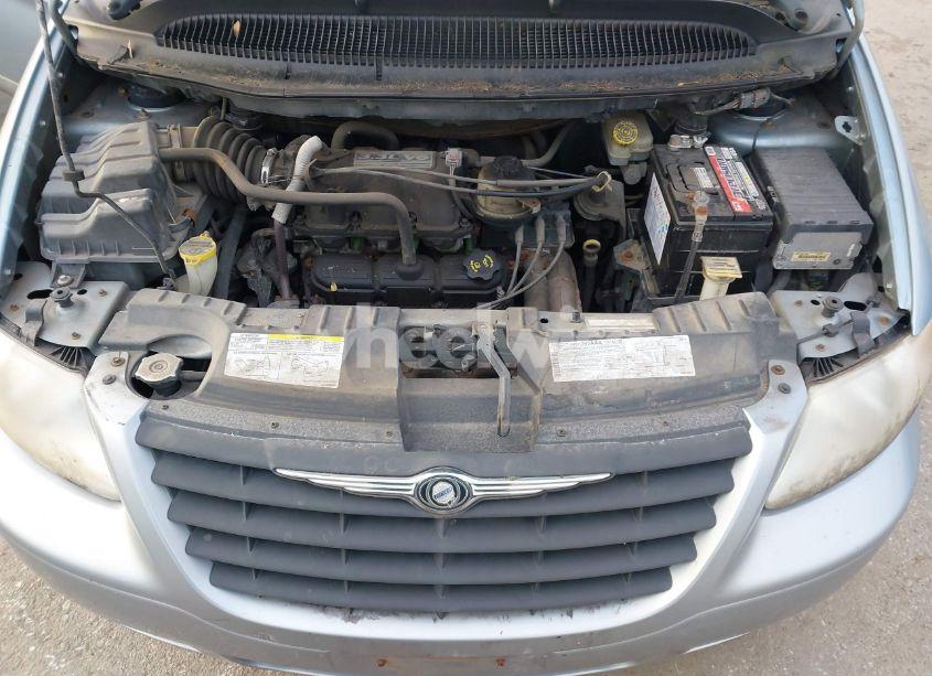 Photo 10 of 2005 Chrysler Town & COUNTRY (VIN 1C4GP45R45B239426)