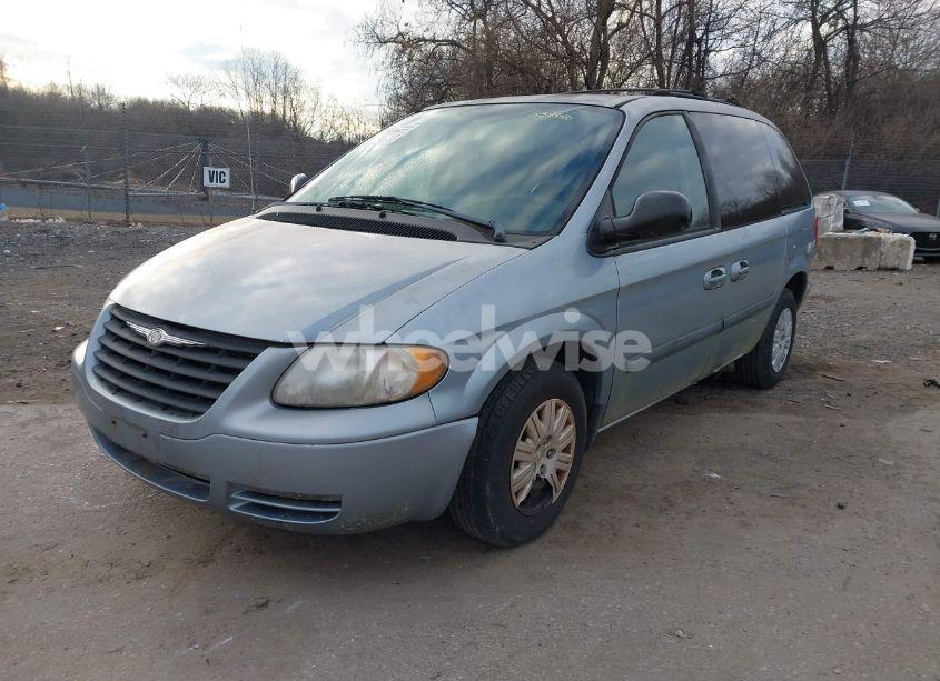 Photo 6 of 2005 Chrysler Town & COUNTRY (VIN 1C4GP45R45B239426)