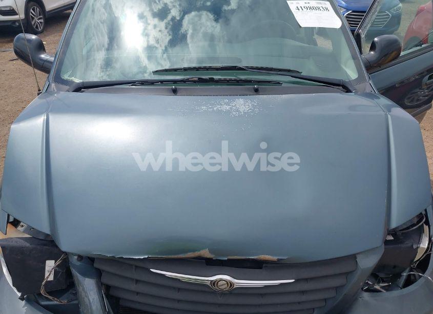 Photo 10 of 2005 Chrysler Town & COUNTRY (VIN 1C4GP45R45B368637)