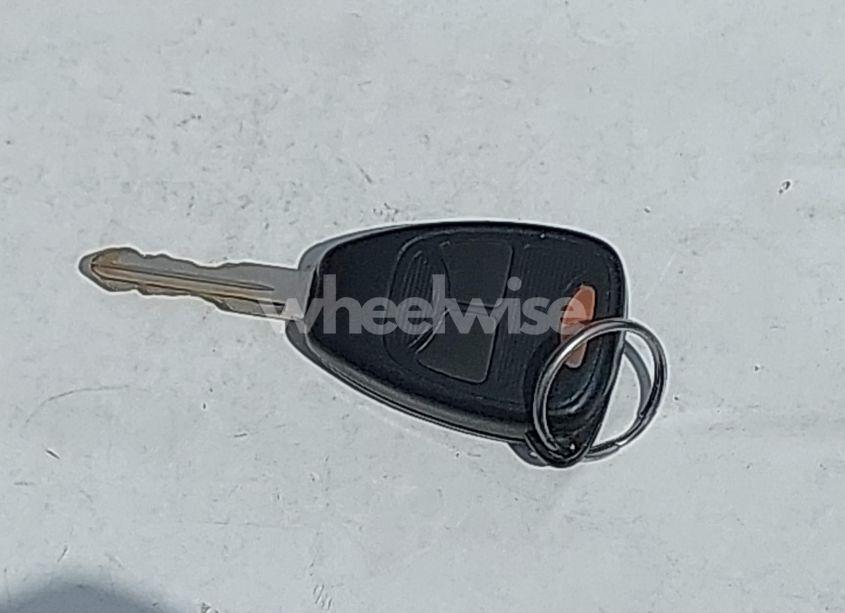 Photo 11 of 2005 Chrysler Town & COUNTRY (VIN 1C4GP45R45B368637)