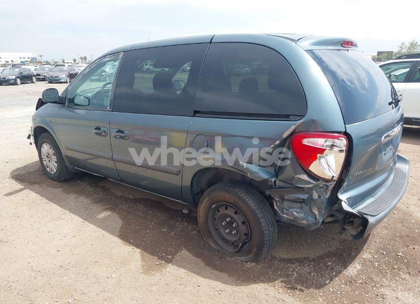 Photo 3 of 2005 Chrysler Town & COUNTRY (VIN 1C4GP45R45B368637)