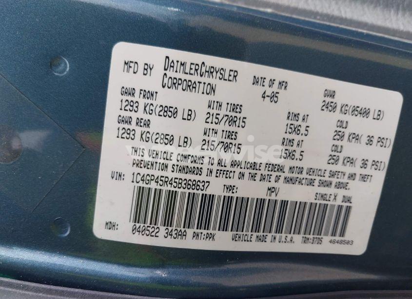 Photo 9 of 2005 Chrysler Town & COUNTRY (VIN 1C4GP45R45B368637)