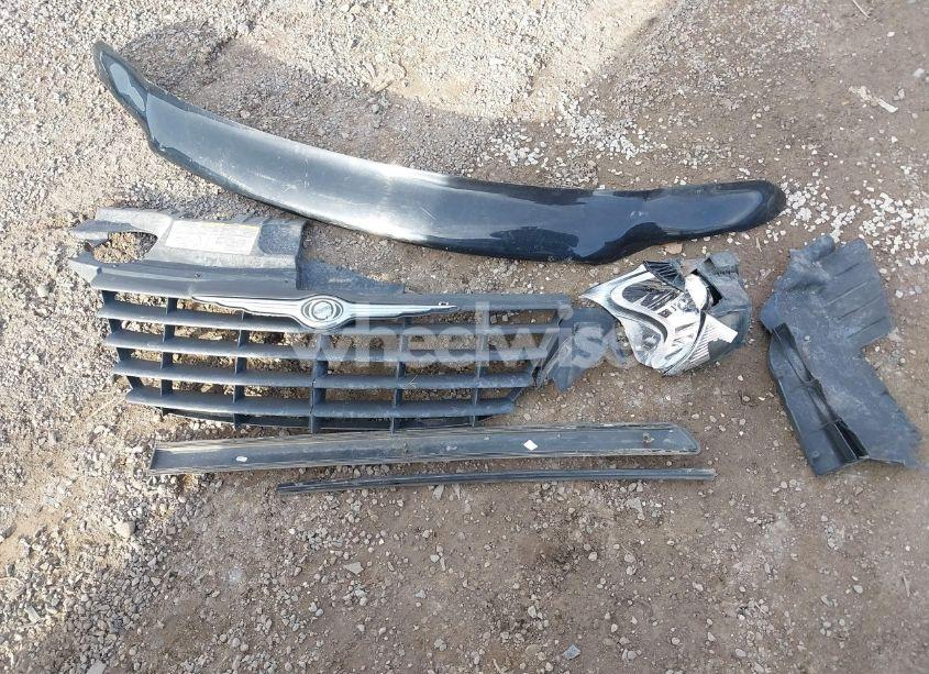 Photo 12 of 2005 Chrysler Town & COUNTRY (VIN 1C4GP45R55B238222)