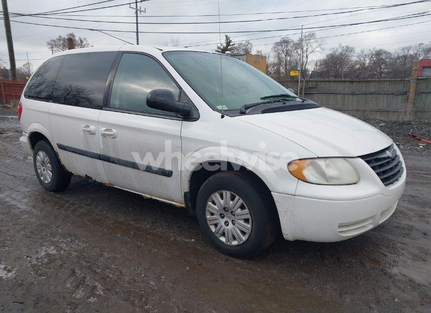 2005 Chrysler Town & COUNTRY (VIN 1C4GP45R55B386483) main photo