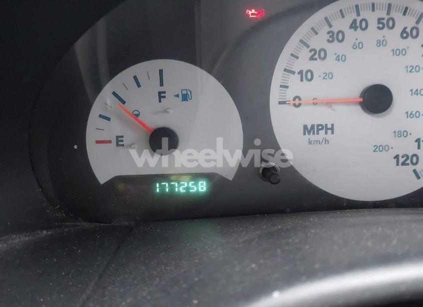 Photo 7 of 2005 Chrysler Town & COUNTRY (VIN 1C4GP45R55B386483)