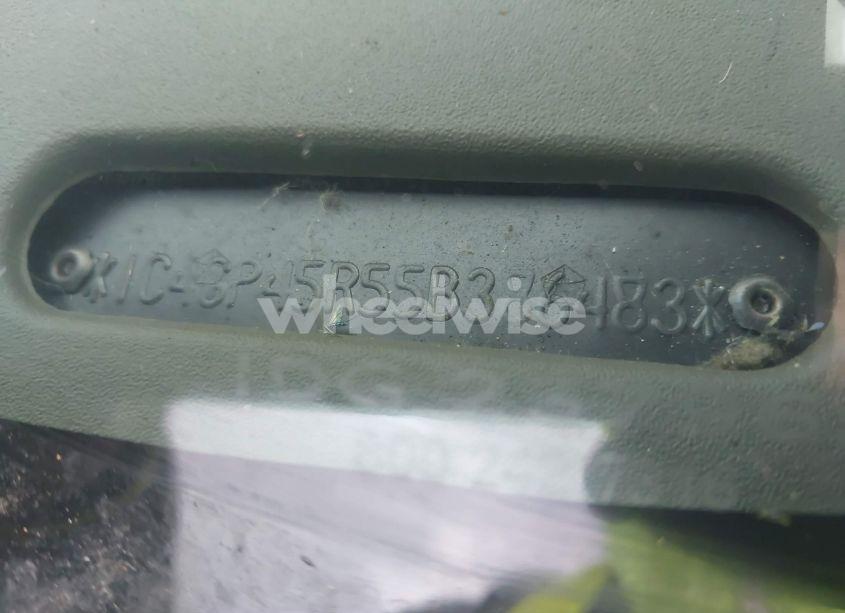 Photo 9 of 2005 Chrysler Town & COUNTRY (VIN 1C4GP45R55B386483)