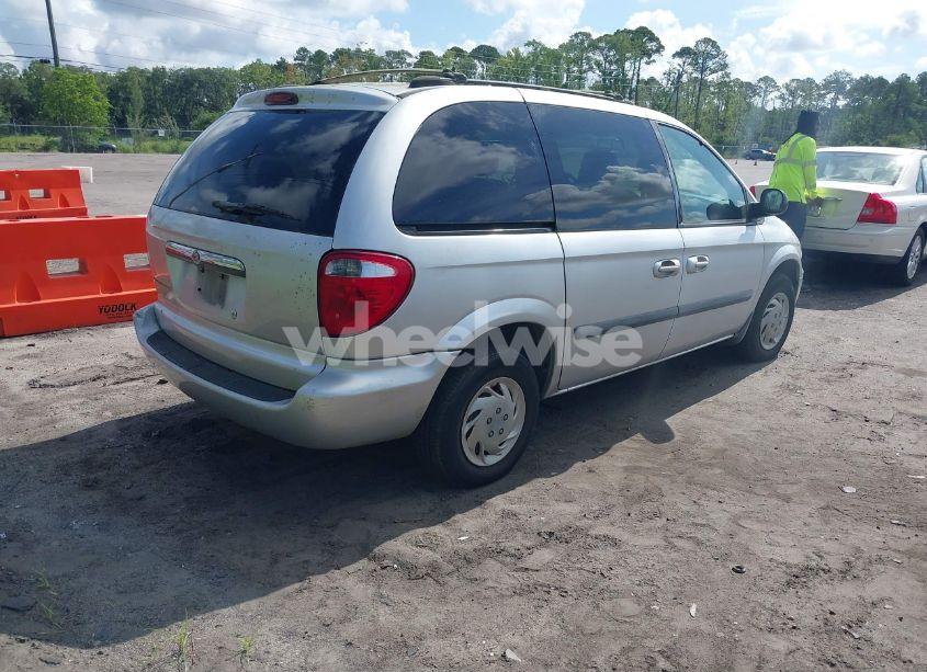 Photo 4 of 2005 Chrysler Town & COUNTRY (VIN 1C4GP45R75B102626)