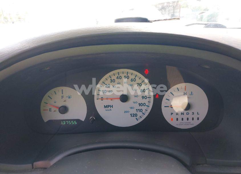 Photo 7 of 2005 Chrysler Town & COUNTRY (VIN 1C4GP45R75B102626)