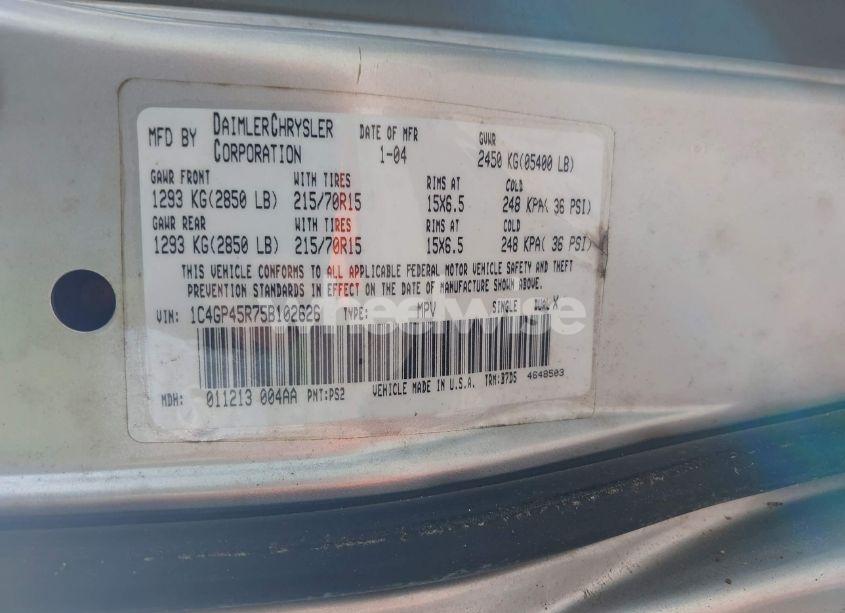 Photo 9 of 2005 Chrysler Town & COUNTRY (VIN 1C4GP45R75B102626)