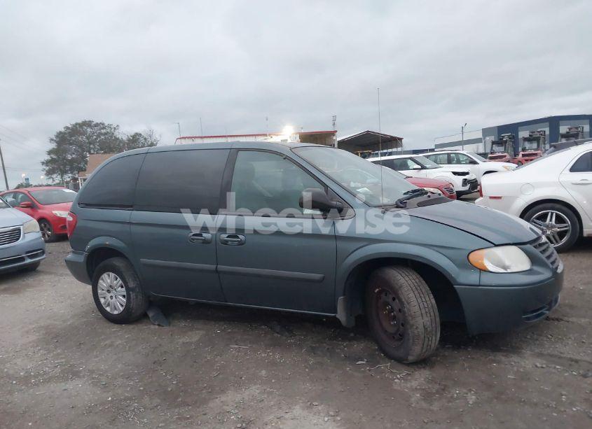 Photo 13 of 2005 Chrysler Town & COUNTRY (VIN 1C4GP45R85B130953)