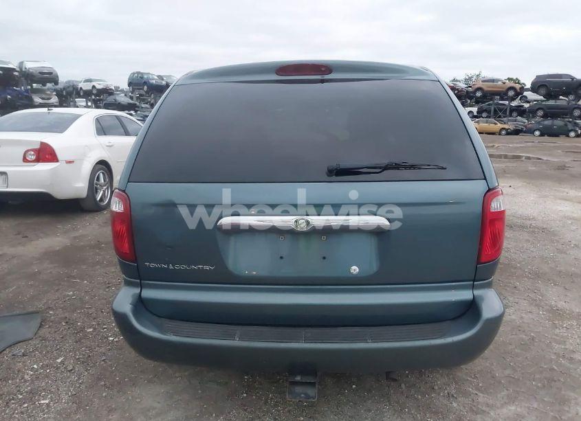 Photo 16 of 2005 Chrysler Town & COUNTRY (VIN 1C4GP45R85B130953)