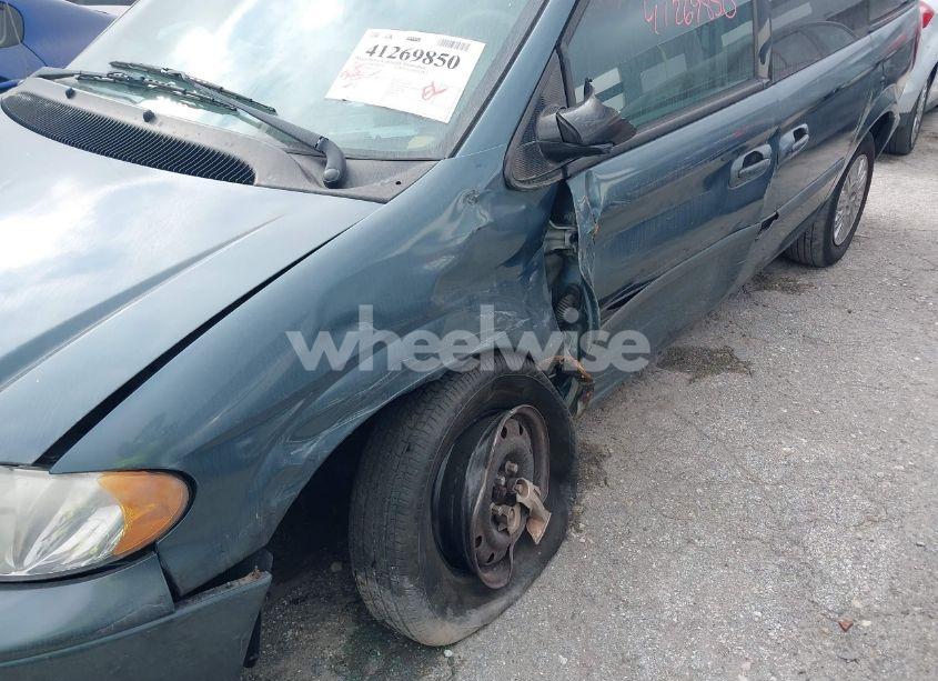 Photo 17 of 2005 Chrysler Town & COUNTRY (VIN 1C4GP45R85B130953)