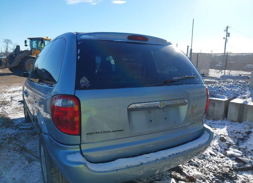 Photo 17 of 2005 Chrysler Town & COUNTRY (VIN 1C4GP45R85B394562)