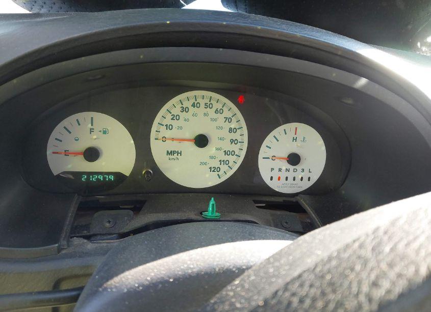 Photo 7 of 2005 Chrysler Town & COUNTRY (VIN 1C4GP45R85B394562)