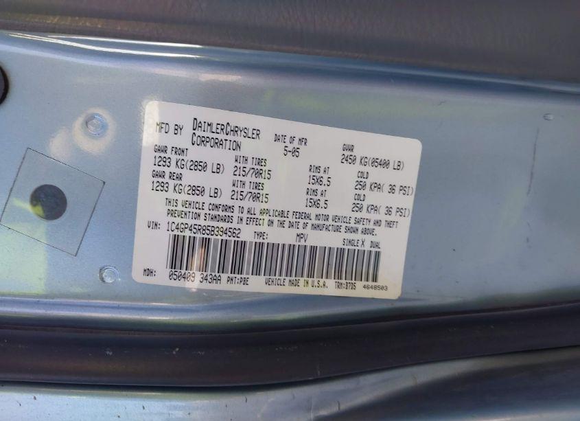 Photo 9 of 2005 Chrysler Town & COUNTRY (VIN 1C4GP45R85B394562)