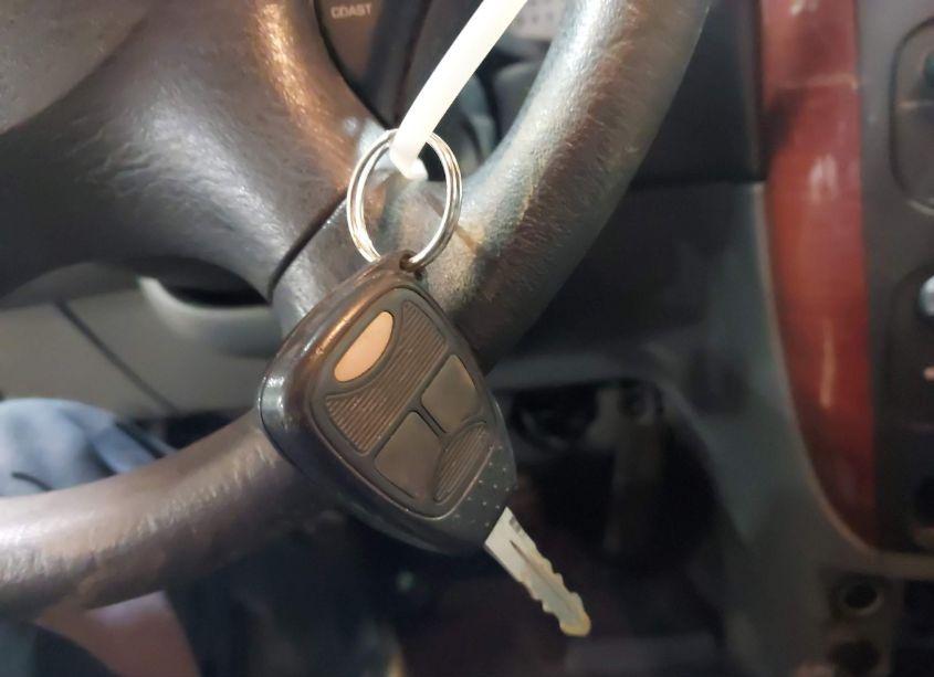 Photo 11 of 2005 Chrysler Town & COUNTRY (VIN 1C4GP45R85B403356)