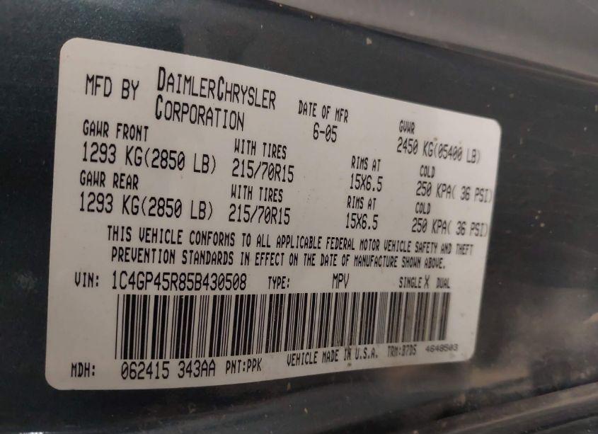 Photo 9 of 2005 Chrysler Town & COUNTRY (VIN 1C4GP45R85B430508)