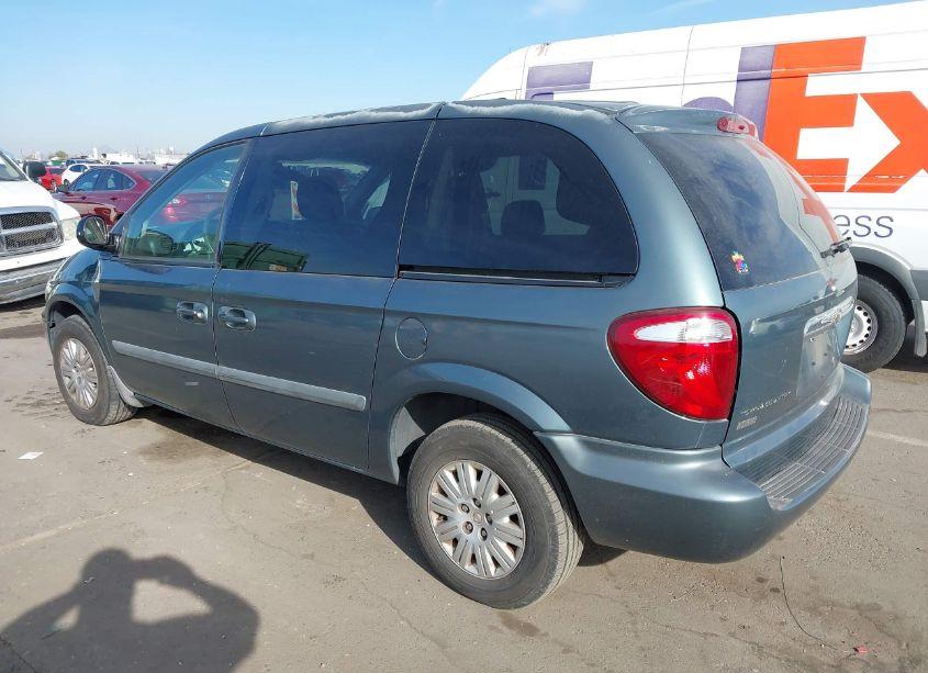 Photo 3 of 2005 Chrysler Town & COUNTRY (VIN 1C4GP45R85B431951)