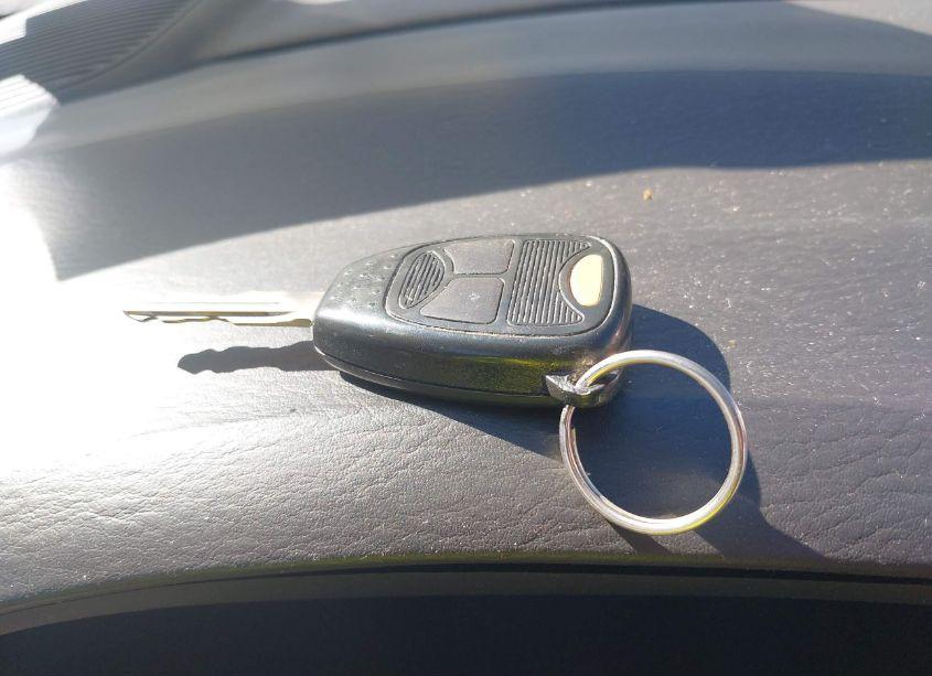 Photo 11 of 2005 Chrysler Town & COUNTRY (VIN 1C4GP45R95B438892)