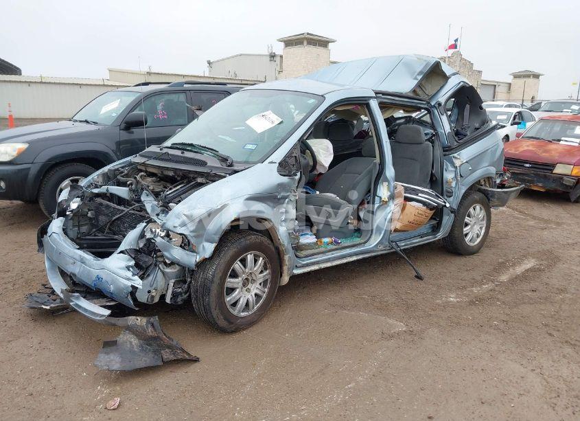 Photo 2 of 2005 Chrysler Town & COUNTRY (VIN 1C4GP45R95B440254)