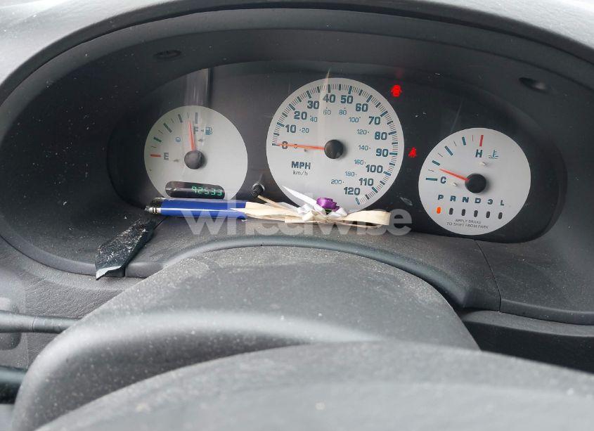 Photo 7 of 2004 Chrysler Town & COUNTRY (VIN 1C4GP45RX4B566654)