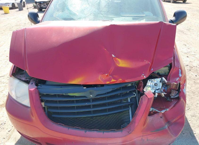 Photo 10 of 2005 Chrysler Town & COUNTRY (VIN 1C4GP45RX5B439775)