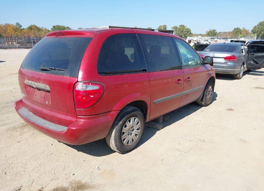 Photo 4 of 2005 Chrysler Town & COUNTRY (VIN 1C4GP45RX5B439775)