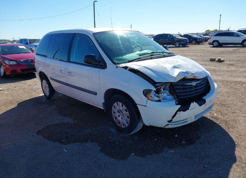 2005 Chrysler Town & COUNTRY (VIN 1C4GP45RX5B440313) main photo
