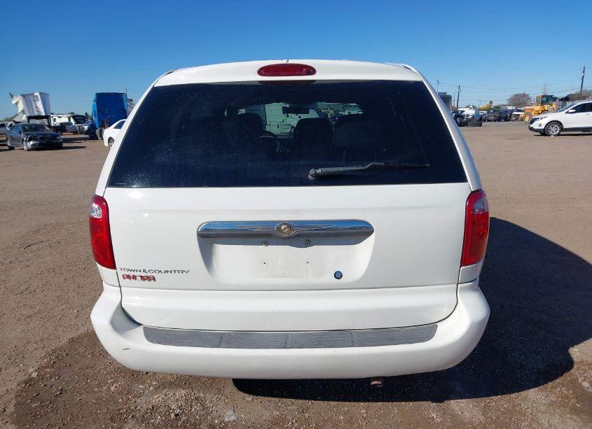 Photo 16 of 2005 Chrysler Town & COUNTRY (VIN 1C4GP45RX5B440313)